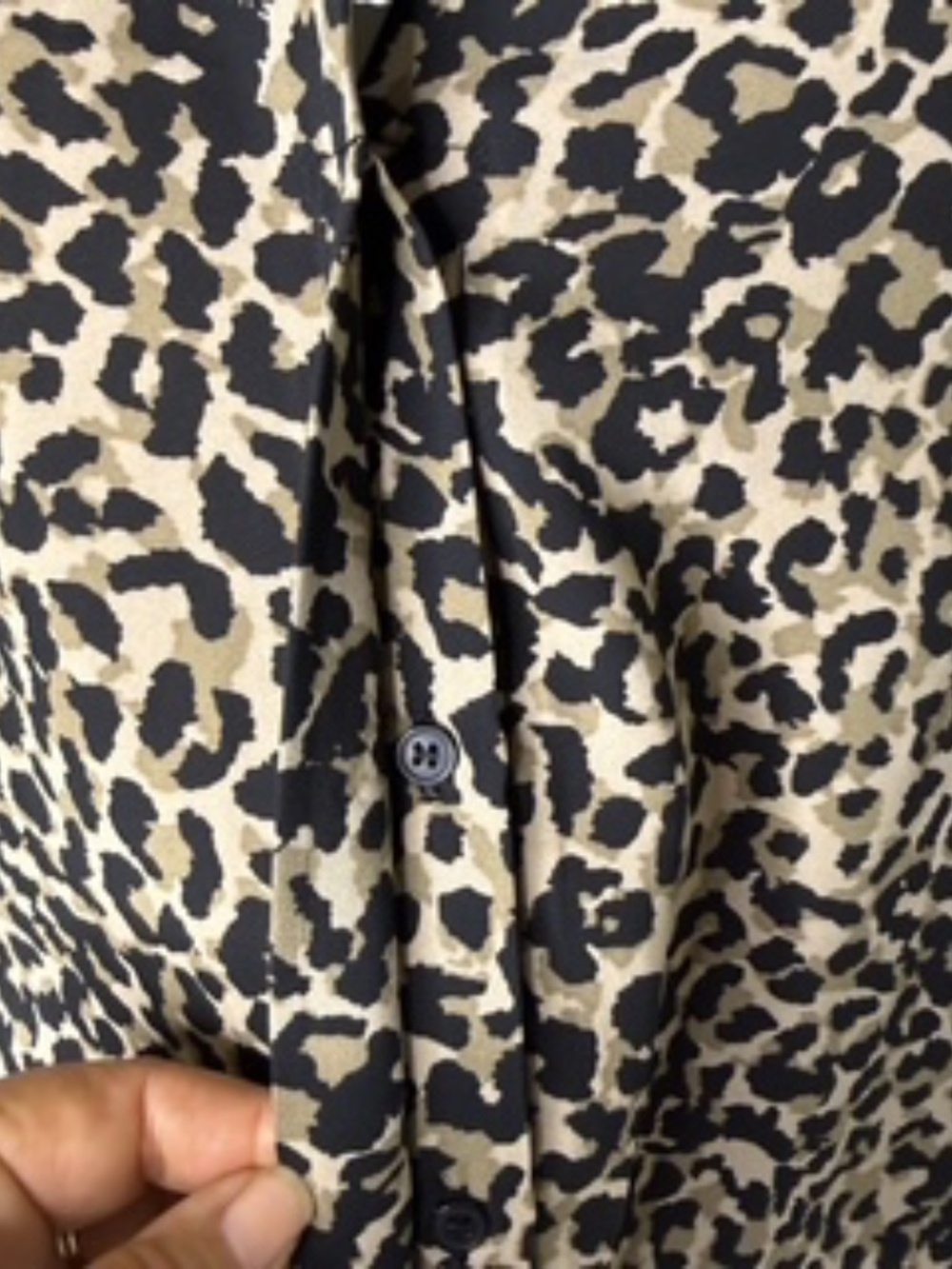 Nordstrom Rack Sleeveless Leopard Print Split Neck Button Blouse Size XXL - Picture 4 of 8